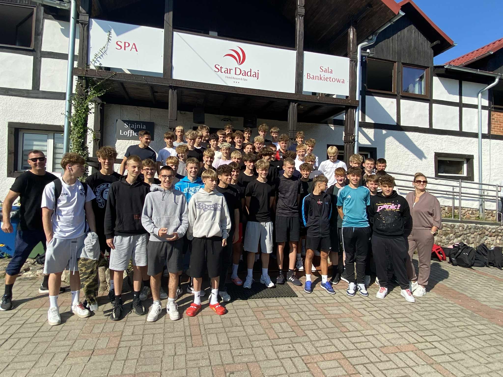 545604060 1360976379362112 2438107946299899293 n