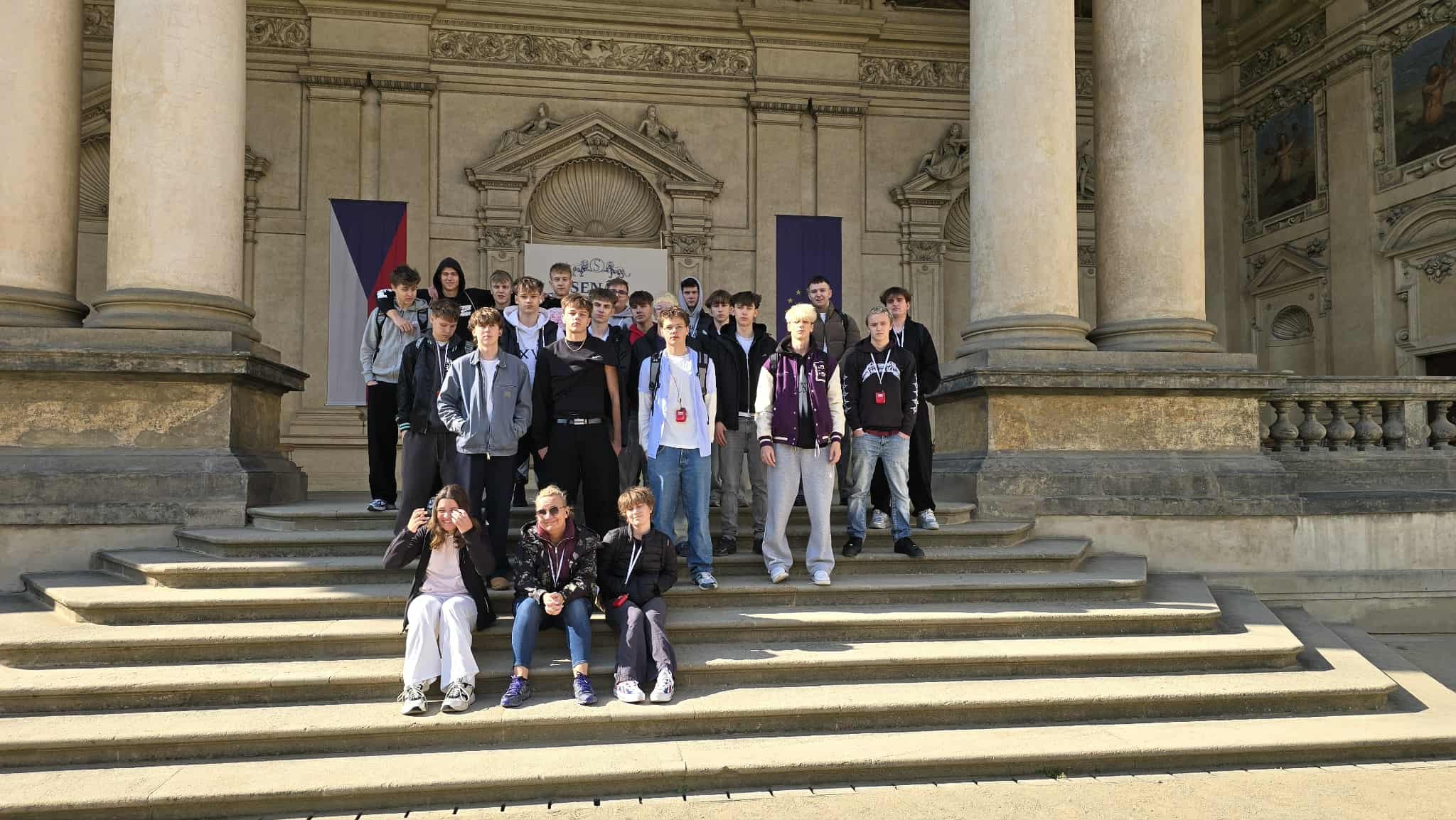 557602109 1380707147389035 5213451781854421849 n