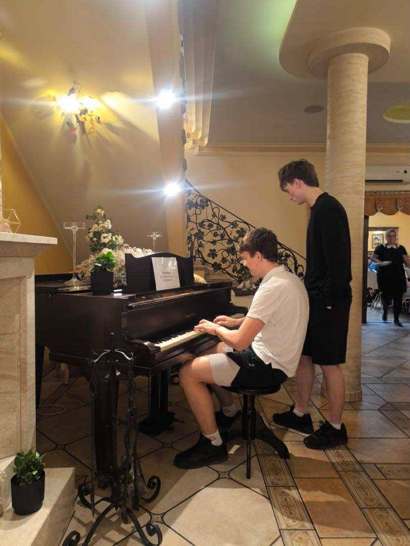 558962450 1386284686831281 606867791464494443 n